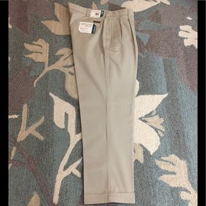 Savane NWT Men’s Khaki Classic Relaxed Fit Pants  36/30